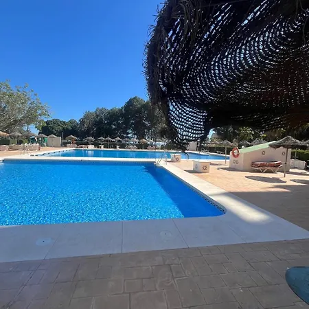 Agata Hermoso Estudio Con Piscina Y Vista Al Mar Benalmadena